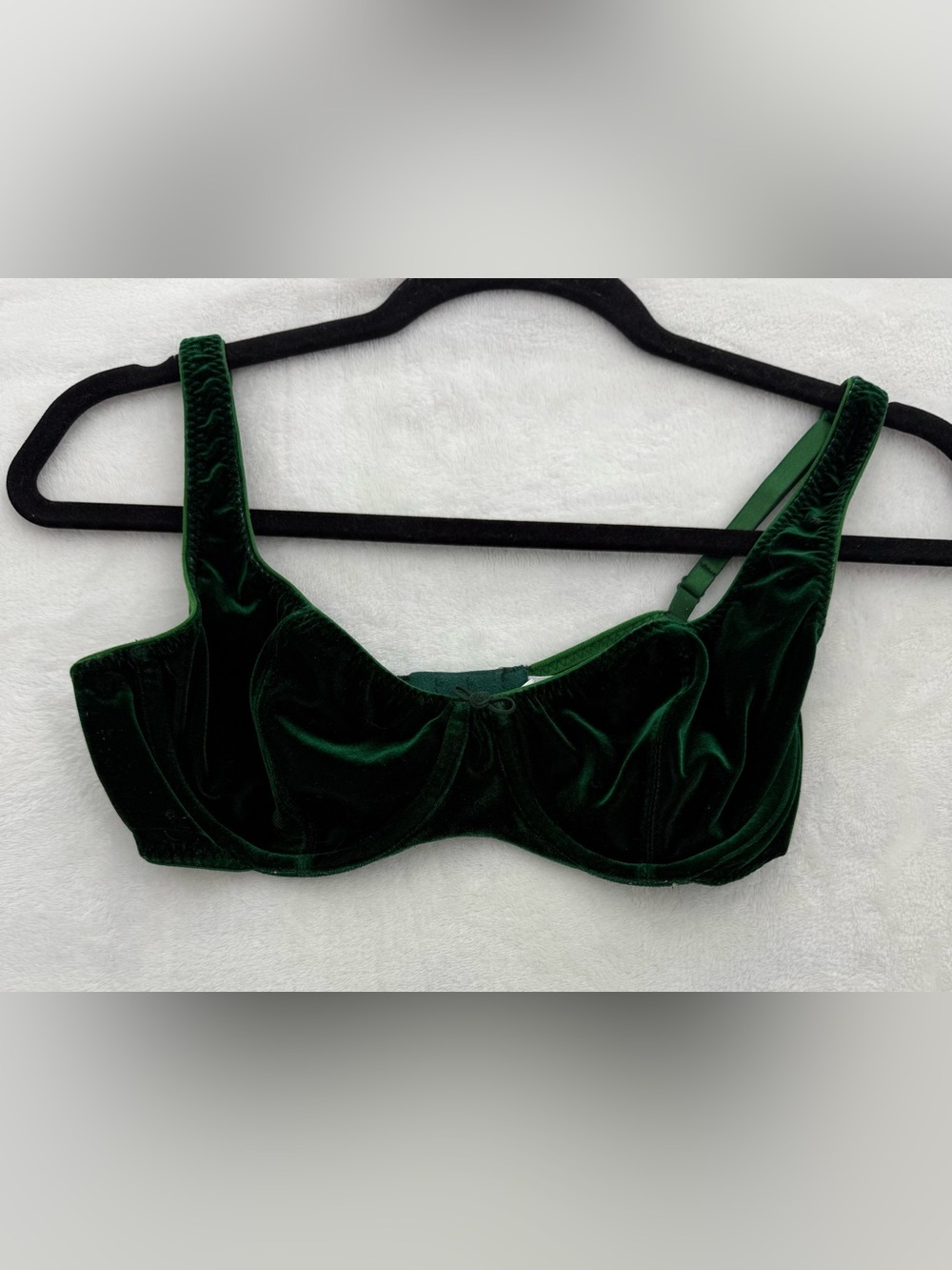Vintage VICTORIA’S SECRET Green Velvet Unlined Underwire Bra 34C - Holiday 1996